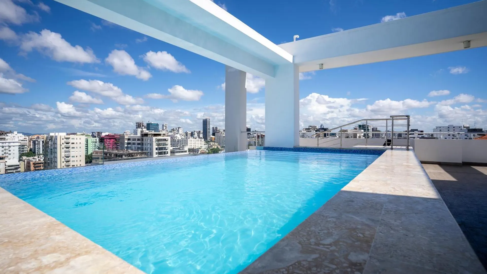 Luxury 2Bedr, 2 Balcony Pool, Gym, Downtown Santo Domingo contacts